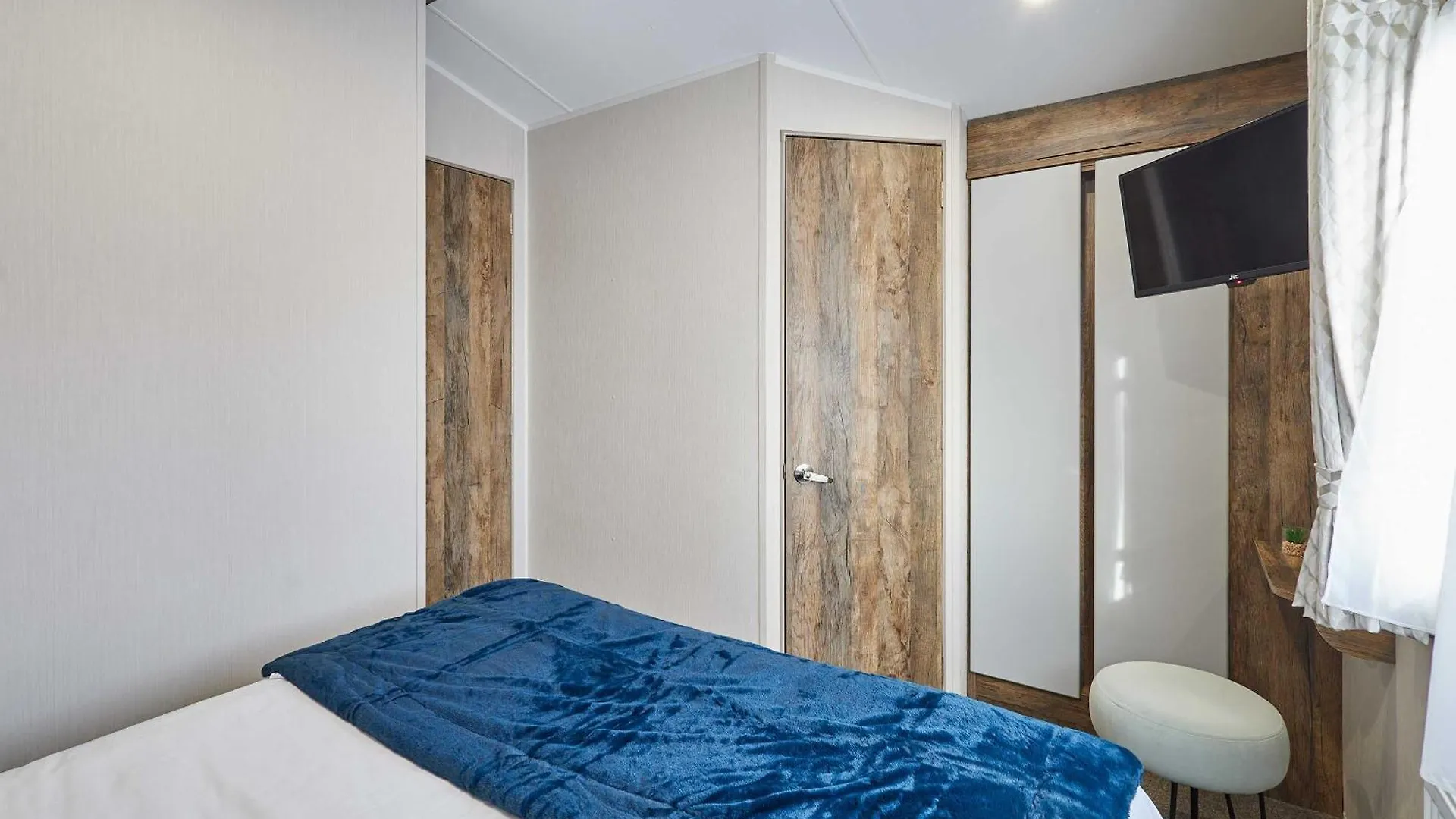 Chalet Host & Stay - Serenity Amotherby